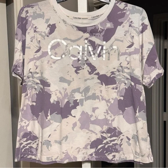 Calvin Klein Performance Lavender Camo Women's Tee - Picture 1 of 5
